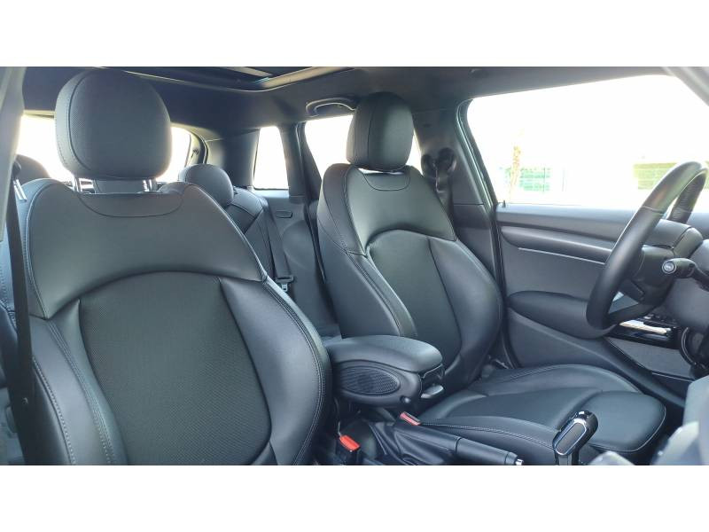 Mini Mini Hatch 5 Portes Cooper 136 ch DKG7 Edition Camden  occasion  Lescar - photo n15