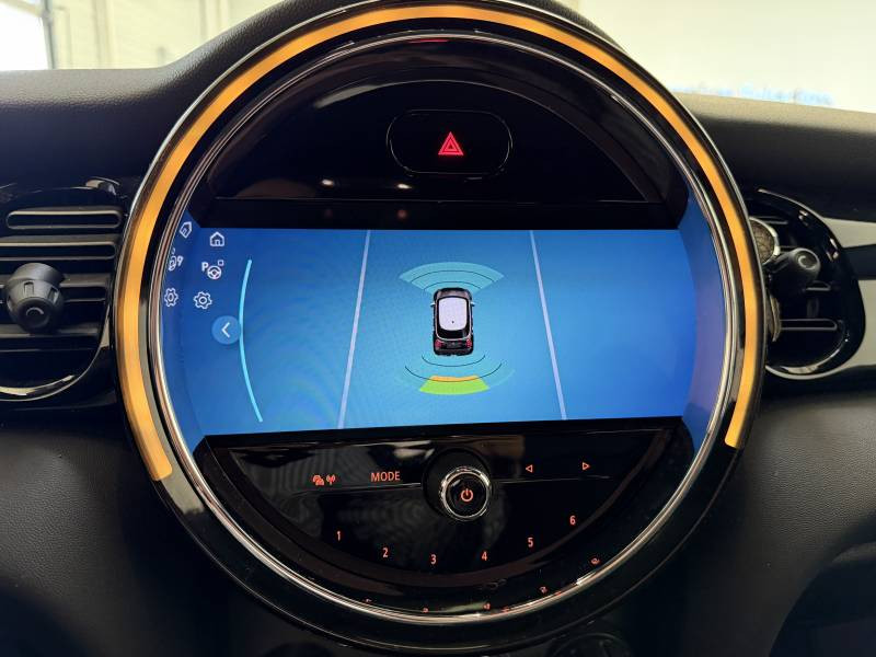 Mini Mini Hatch 5 Portes Cooper 136 ch DKG7 Edition Camden  occasion � Brive-la-Gaillarde - photo n�16