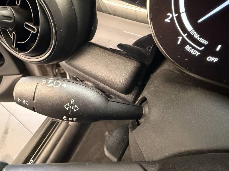 Mini Mini Hatch 5 Portes Cooper 136 ch DKG7 Edition Camden  occasion � Brive-la-Gaillarde - photo n�10