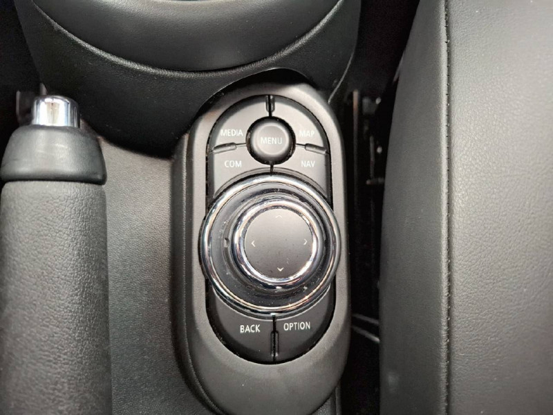 Mini Mini Hatch 5 Portes Cooper 136 ch DKG7 Edition Premium 5p  occasion &agrave; Bo� - photo n&deg;14