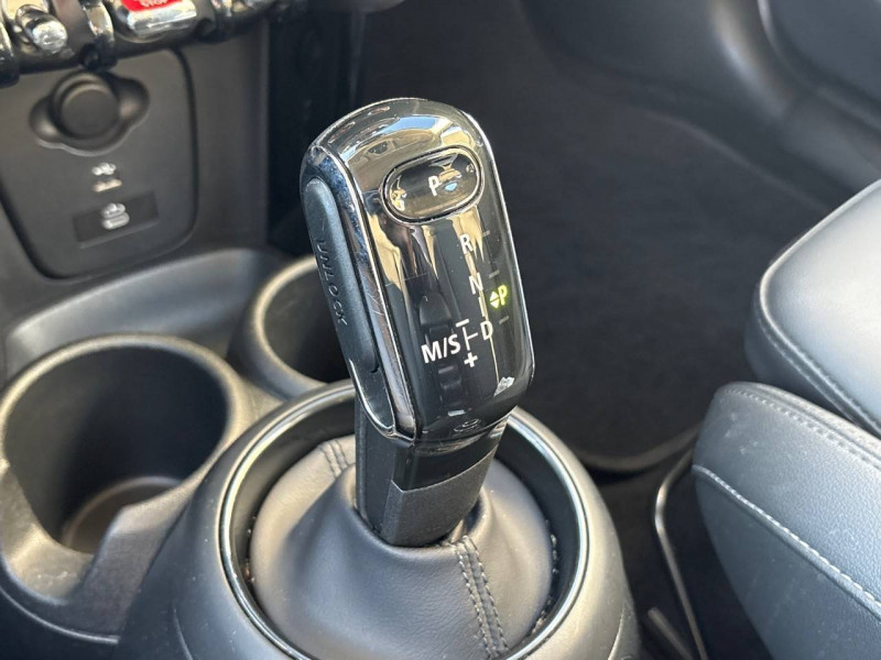 Mini Mini Hatch 5 Portes Cooper 136 ch DKG7 Edition Premium 5p  occasion � Trelissac - photo n�12