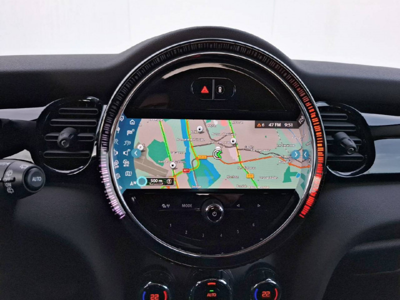 Mini Mini Hatch 5 Portes Cooper 136 ch DKG7 Edition Premium Plus 5p  occasion &agrave; Bo� - photo n&deg;18