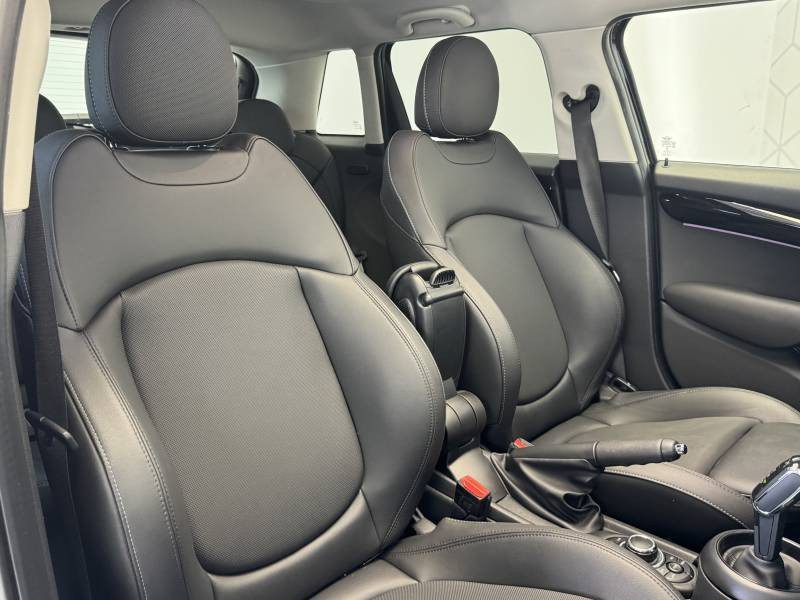 Mini Mini Hatch 5 Portes Cooper 136 ch DKG7 Edition Premium Plus  occasion � B�ziers - photo n�17
