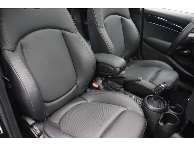 Mini Mini Hatch 5 Portes Cooper 136 ch DKG7 Edition Premium Plus  occasion  Lescar - photo n11