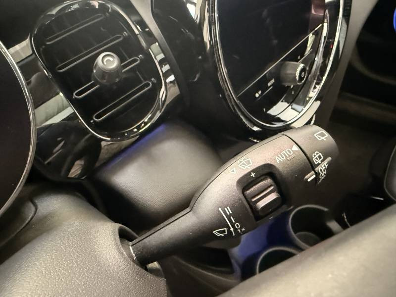 Mini Mini Hatch 5 Portes Cooper 136 ch DKG7 Edition Premium Plus  occasion  Brive-la-Gaillarde - photo n12