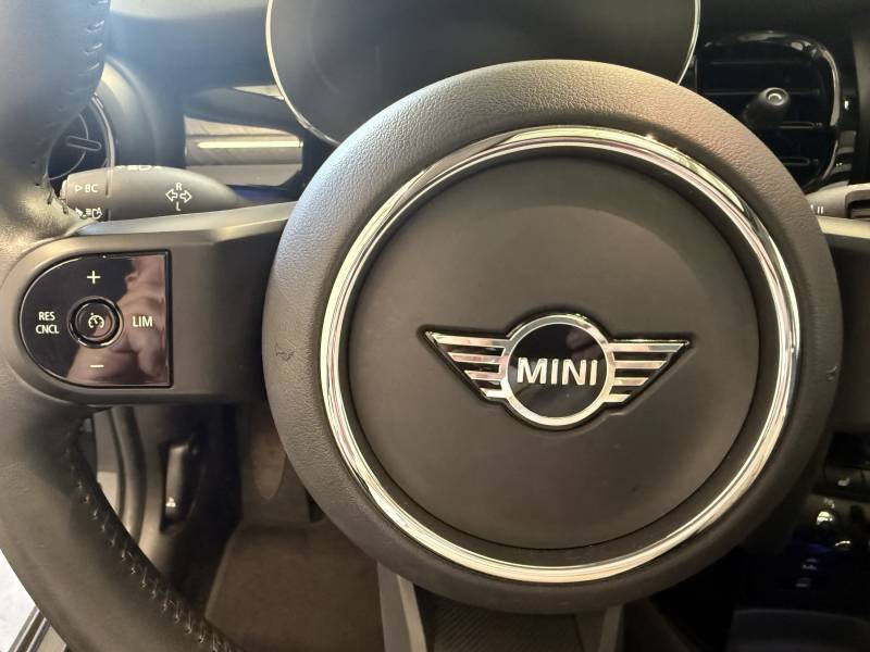 Mini Mini Hatch 5 Portes Cooper 136 ch DKG7 Edition Premium Plus  occasion  Brive-la-Gaillarde - photo n13