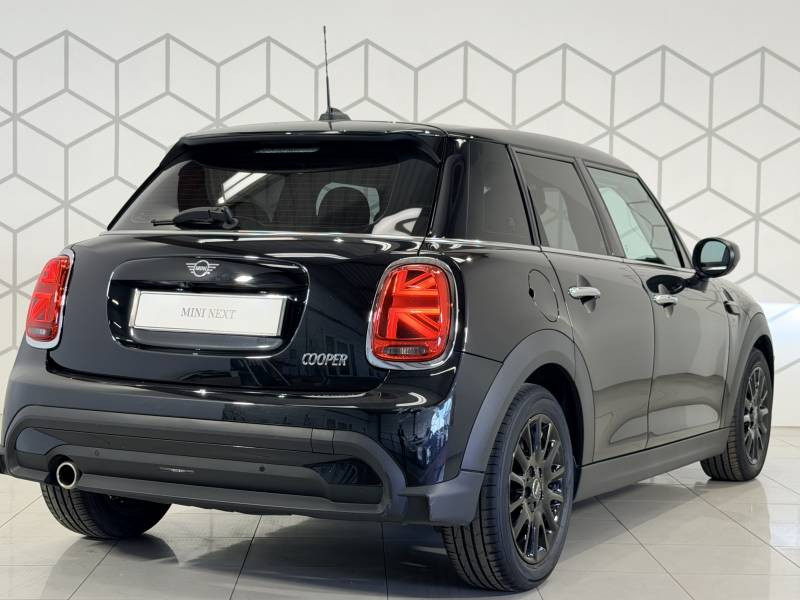 Mini Mini Hatch 5 Portes Cooper 136 ch DKG7 Edition Premium Plus  occasion � Tarbes - photo n�4