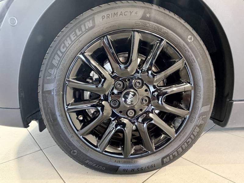 Mini Mini Hatch 5 Portes Cooper 136 ch DKG7 Edition Premium Plus  occasion � Tarbes - photo n�15