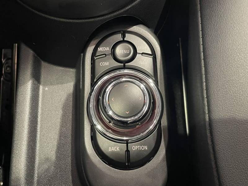 Mini Mini Hatch 5 Portes Cooper 136 ch DKG7 Edition Premium Plus  occasion  Tarbes - photo n9