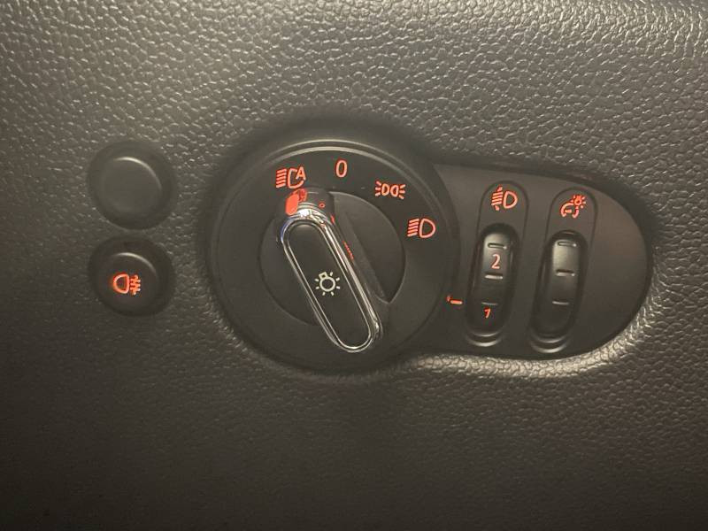 Mini Mini Hatch 5 Portes Cooper 136 ch DKG7 Edition Premium Plus  occasion  Tarbes - photo n14