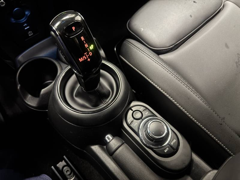 Mini Mini Hatch 5 Portes Cooper 136 ch DKG7 Edition Premium  occasion � Carcassonne - photo n�6