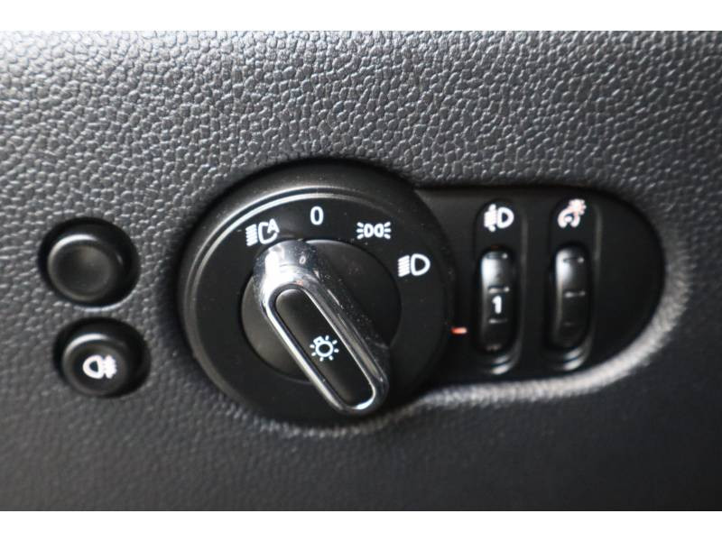 Mini Mini Hatch 5 Portes Cooper 136 ch DKG7 Edition Premium  occasion � Lescar - photo n�16
