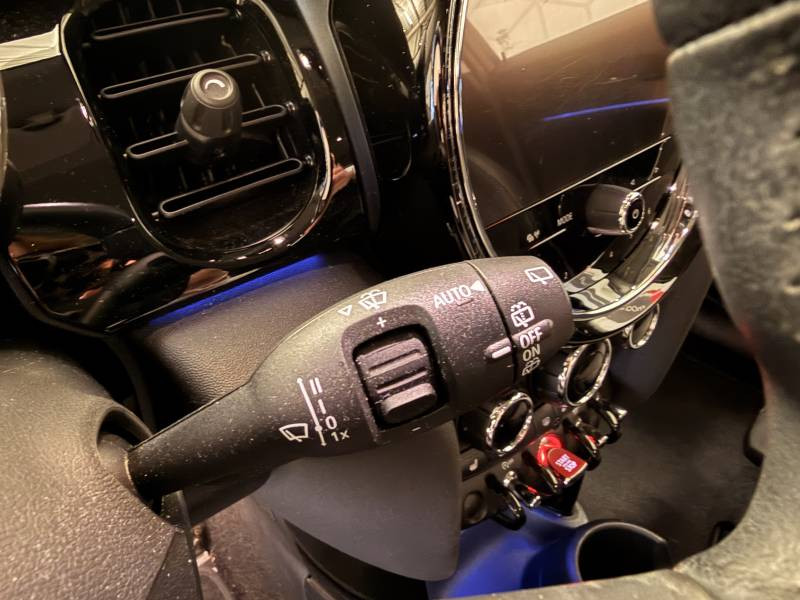 Mini Mini Hatch 5 Portes Cooper 136 ch DKG7 Edition Premium  occasion � Brive-la-Gaillarde - photo n�13