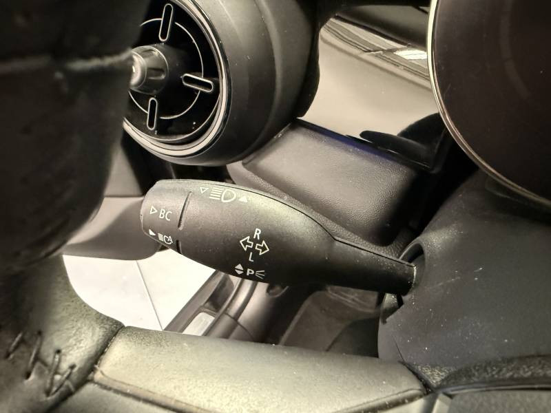 Mini Mini Hatch 5 Portes Cooper 136 ch DKG7 Edition Premium  occasion � Brive-la-Gaillarde - photo n�12