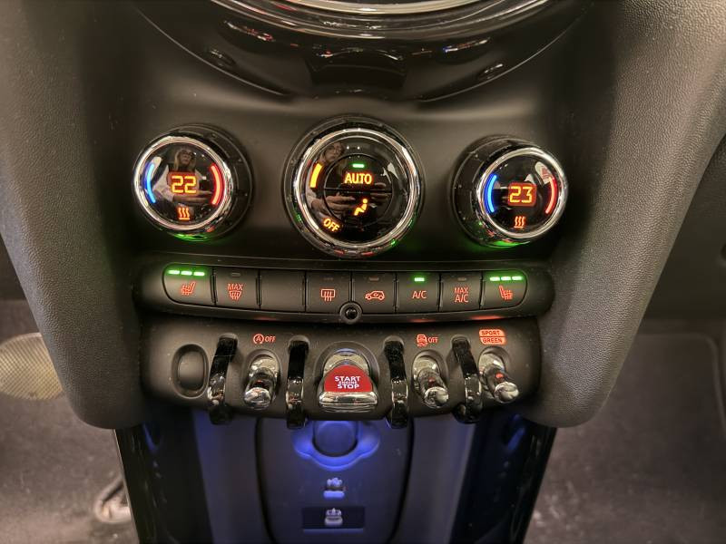 Mini Mini Hatch 5 Portes Cooper 136 ch DKG7 Edition Premium  occasion � Brive-la-Gaillarde - photo n�19