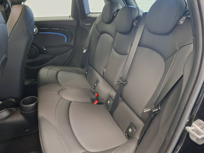 Mini Mini Hatch 5 Portes Cooper 136 ch DKG7 Edition Premium  occasion � Limoges - photo n�15