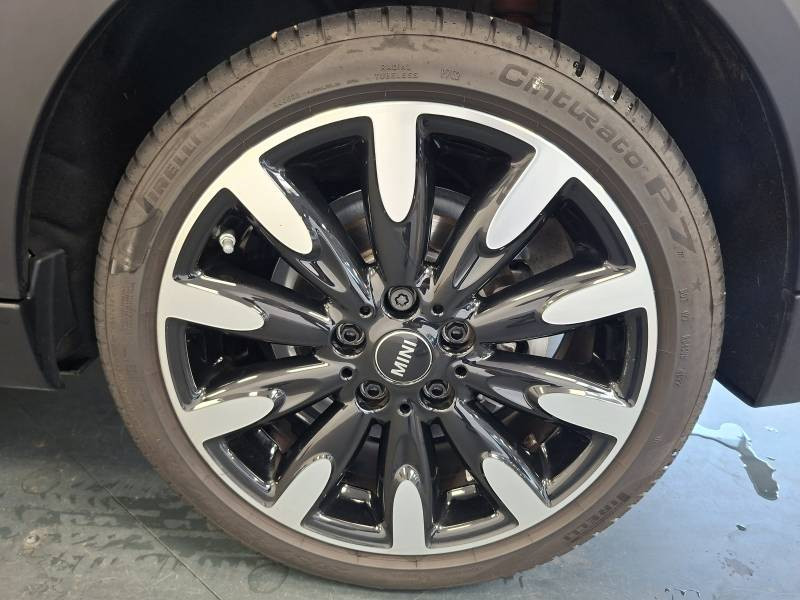 Mini Mini Hatch 5 Portes Cooper 136 ch DKG7 Edition Premium  occasion � Limoges - photo n�8