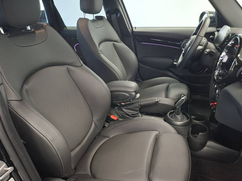 Mini Mini Hatch 5 Portes Cooper 136 ch DKG7 Edition Premium  occasion � Limoges - photo n�9