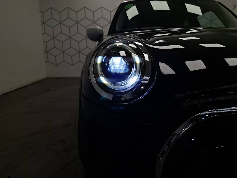 Mini Mini Hatch 5 Portes Cooper 136 ch DKG7 Essential  occasion � Toulouse - photo n�17