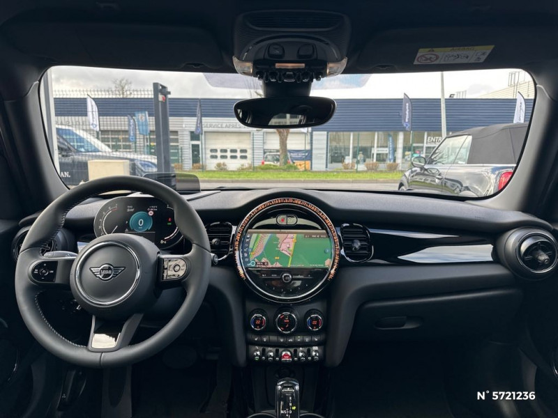 Mini Mini Hatch 5 Portes Cooper 136 ch DKG7 Essential  occasion  Saint-Maximin - photo n8