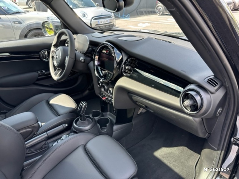 Mini Mini Hatch 5 Portes Cooper 136 ch DKG7 Essential  occasion  Saint-Maximin - photo n10