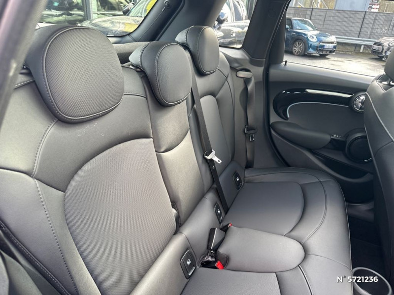 Mini Mini Hatch 5 Portes Cooper 136 ch DKG7 Essential  occasion  Saint-Maximin - photo n10