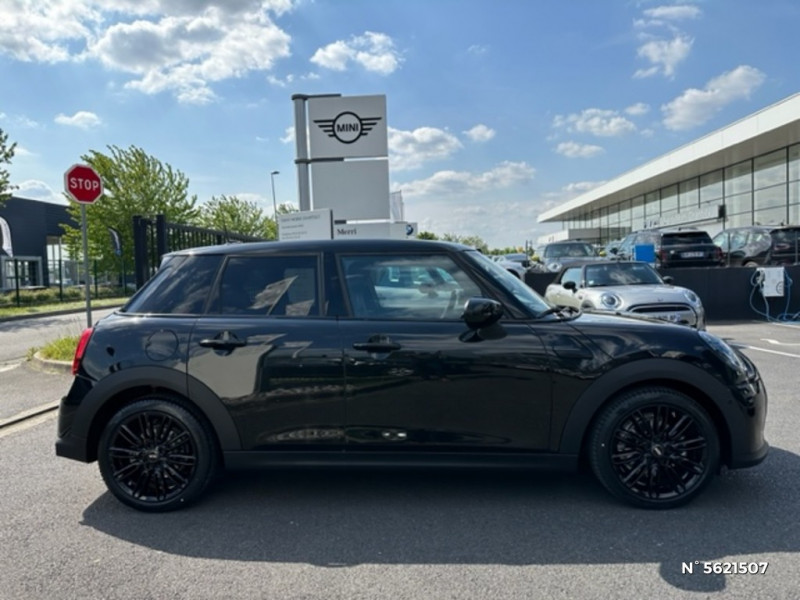 Mini Mini Hatch 5 Portes Cooper 136 ch DKG7 Essential  occasion  Saint-Maximin - photo n2