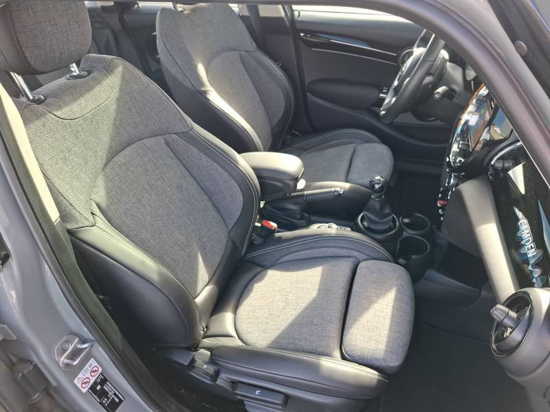 Mini Mini Hatch 5 Portes Cooper 136 ch Edition Camden  occasion  Auch - photo n14