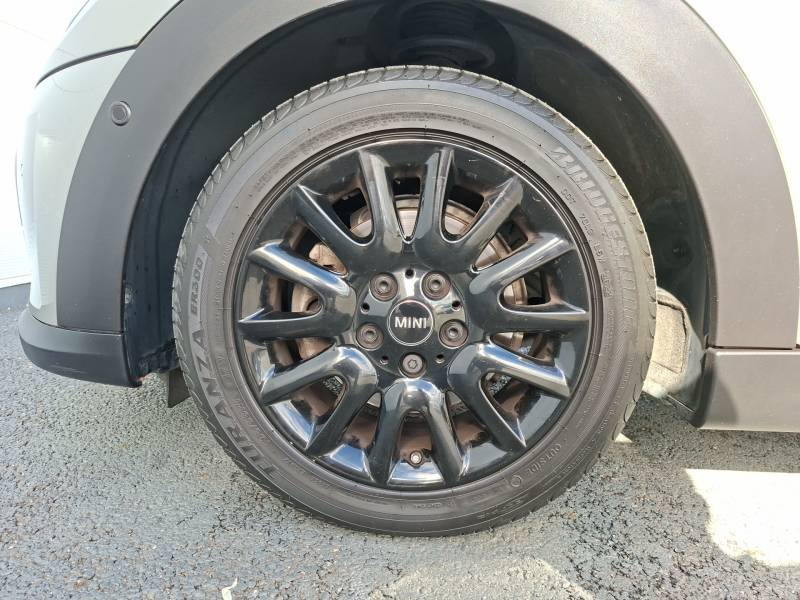 Mini Mini Hatch 5 Portes Cooper 136 ch Edition Camden  occasion  Auch - photo n13