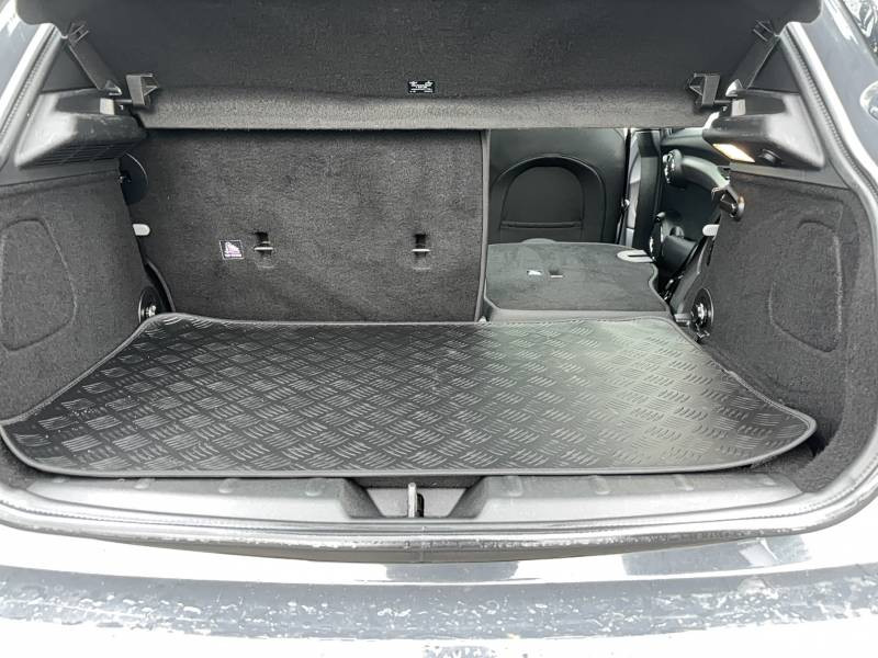 Mini Mini Hatch 5 Portes Cooper S 192 ch Finition Red Hot Chili  occasion � Auch - photo n�20