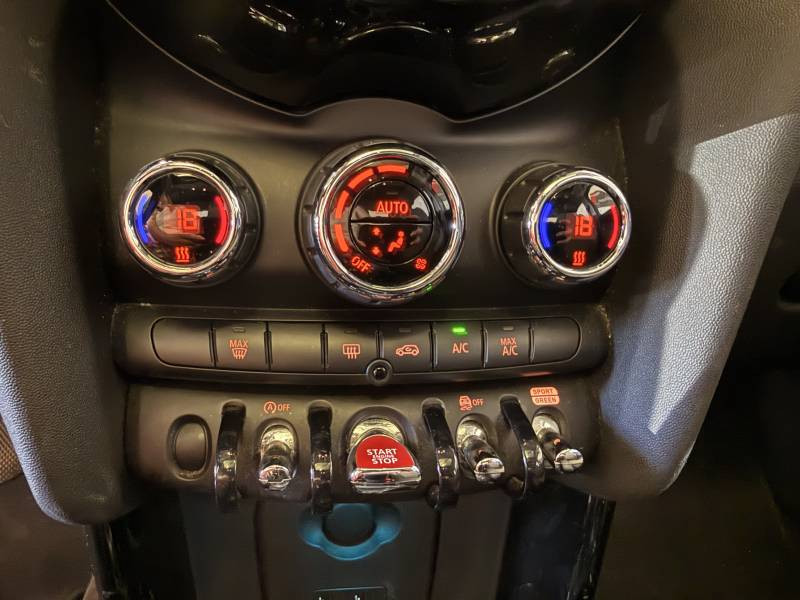 Mini Mini Hatch 5 Portes One 102 ch BVA7 Edition Greenwich  occasion � Brive-la-Gaillarde - photo n�17