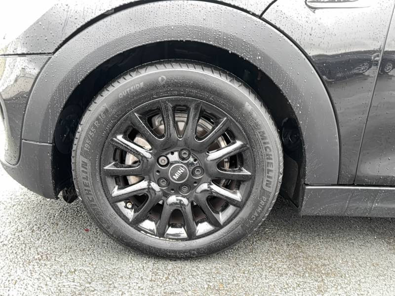 Mini Mini Hatch 5 Portes One 102 ch BVA7 Edition Greenwich  occasion � Auch - photo n�19