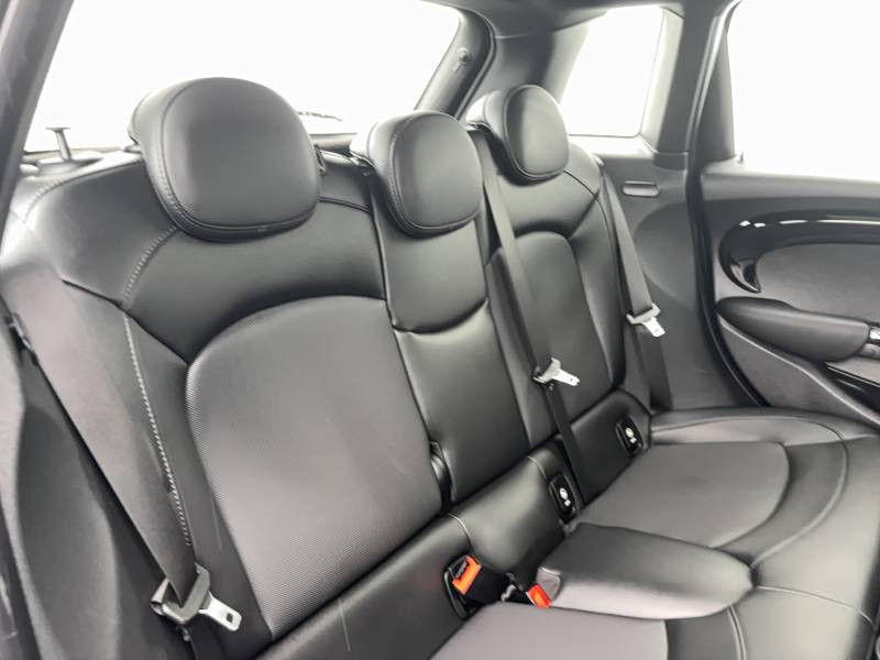 Mini Mini Hatch 5 Portes One 102 ch BVA7 Edition Greenwich  occasion � Auch - photo n�16