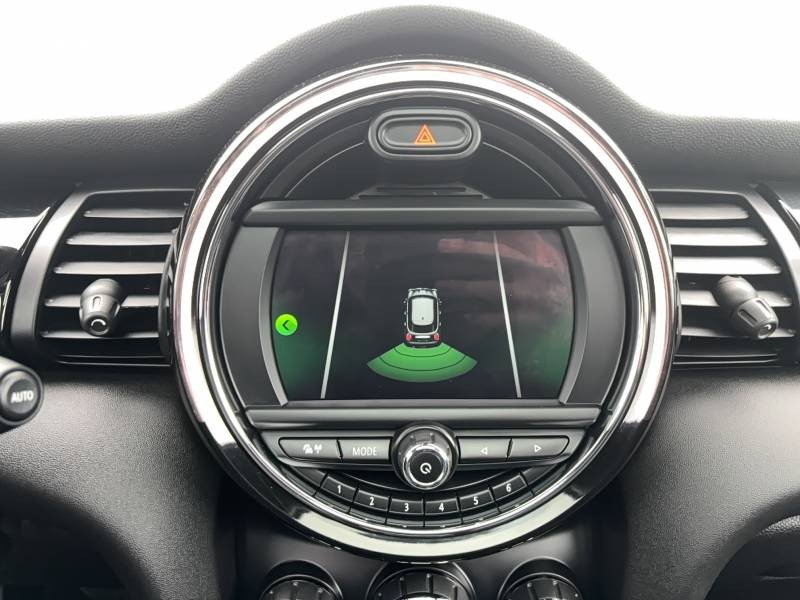 Mini Mini Hatch 5 Portes One 102 ch BVA7 Edition Greenwich  occasion � Auch - photo n�11