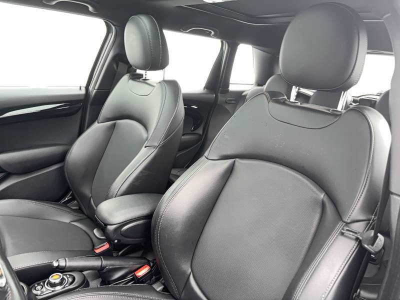 Mini Mini Hatch 5 Portes One 102 ch BVA7 Edition Greenwich  occasion � Auch - photo n�9