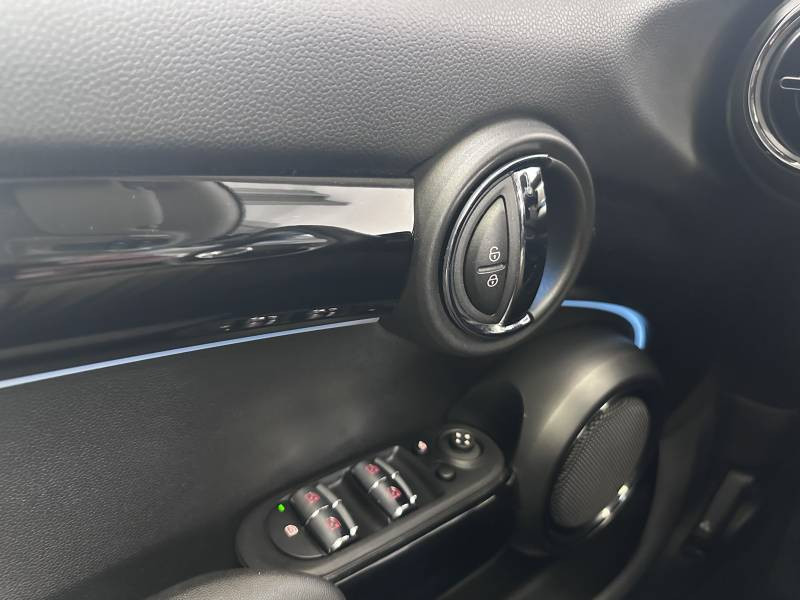 Mini Mini Hatch 5 Portes One 102 ch DKG7 Edition Camden  occasion  Bziers - photo n16