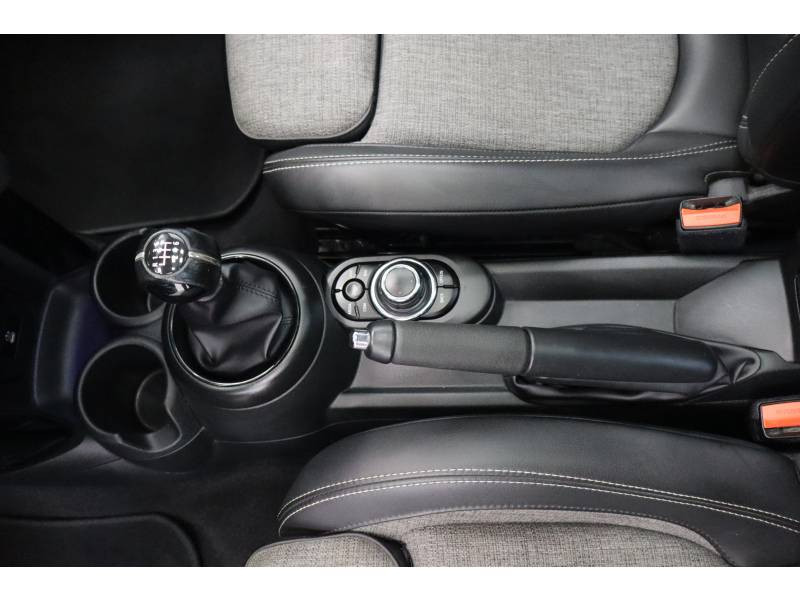 Mini Mini Hatch 5 Portes One 102 ch Edition Camden  occasion � Lescar - photo n�19