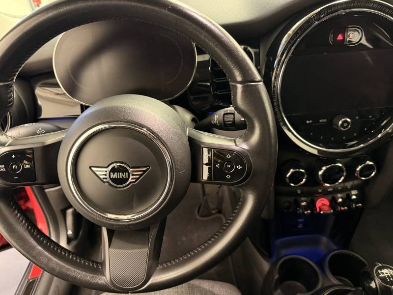 Mini Mini Hatch 5 Portes One 102 ch Edition Camden 2022 - photo n°13 Mini Mini Hatch 5 Portes One 102 ch Edition Camden  occasion à Brive-la-Gaillarde - photo n°13