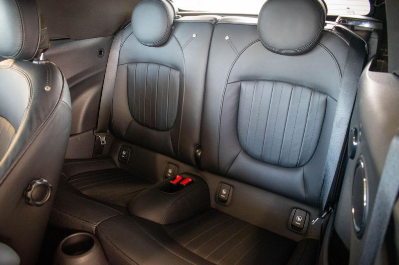 Mini Mini S JCW 231 CH  BVA  occasion  Beaupuy - photo n5
