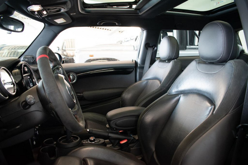 Mini Mini S JCW 231 CH  BVA  occasion  Beaupuy - photo n3