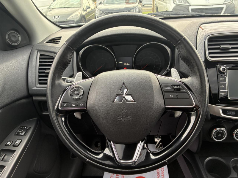 Mitsubishi ASX 2.2 DI-D 4WD 150ch BVA 2017 - photo n°17 Mitsubishi ASX 2.2 DI-D 4WD 150ch BVA  occasion à Lormont - photo n°17