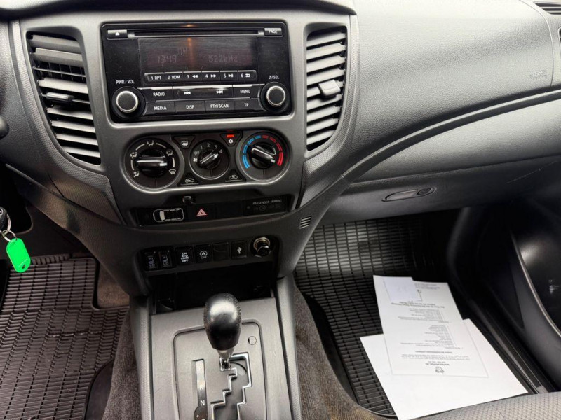 Mitsubishi L200 DOUBLE CAB 2.2 DI-D 150 4WD BVA 2022 - photo n°4 Mitsubishi L200 DOUBLE CAB 2.2 DI-D 150 4WD BVA  occasion à L'Union - photo n°4