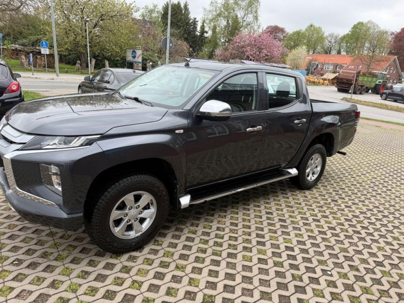 Mitsubishi L200 DOUBLE CAB 2.2 DI-D 150 4WD BVA 2022 - photo n°14 Mitsubishi L200 DOUBLE CAB 2.2 DI-D 150 4WD BVA  occasion à L'Union - photo n°14
