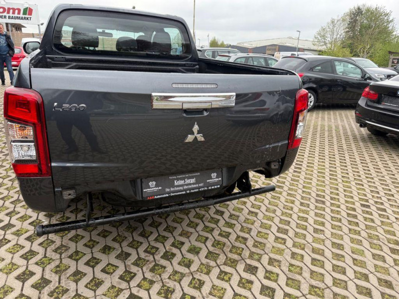 Mitsubishi L200 DOUBLE CAB 2.2 DI-D 150 4WD BVA 2022 - photo n°12 Mitsubishi L200 DOUBLE CAB 2.2 DI-D 150 4WD BVA  occasion à L'Union - photo n°12
