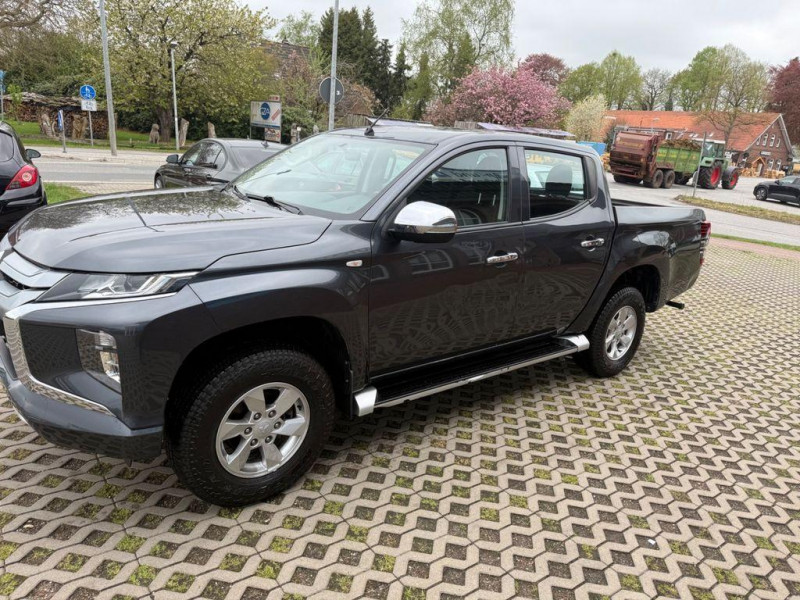 Mitsubishi L200 DOUBLE CAB 2.2 DI-D 150 4WD BVA 2022 - photo n°11 Mitsubishi L200 DOUBLE CAB 2.2 DI-D 150 4WD BVA  occasion à L'Union - photo n°11