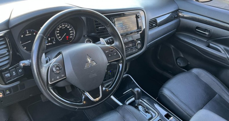 Mitsubishi Outlander 2.2 DI-D 4X4 150CH BVA 7 PLACES Intens GTIE 12M 2018 - photo n°6 Mitsubishi Outlander 2.2 DI-D 4X4 150CH BVA 7 PLACES Intens GTIE 12M  occasion à Crottet - photo n°6