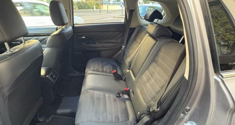 Mitsubishi Outlander hybride 230 cv 2019 - photo n°4 Mitsubishi Outlander hybride 230 cv  occasion à SAINT-ETIENNE - photo n°4