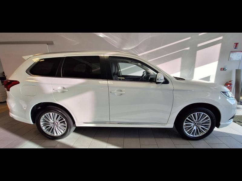 Mitsubishi Outlander PHEV Twin Motor Intense 4WD  occasion  Auxerre - photo n4