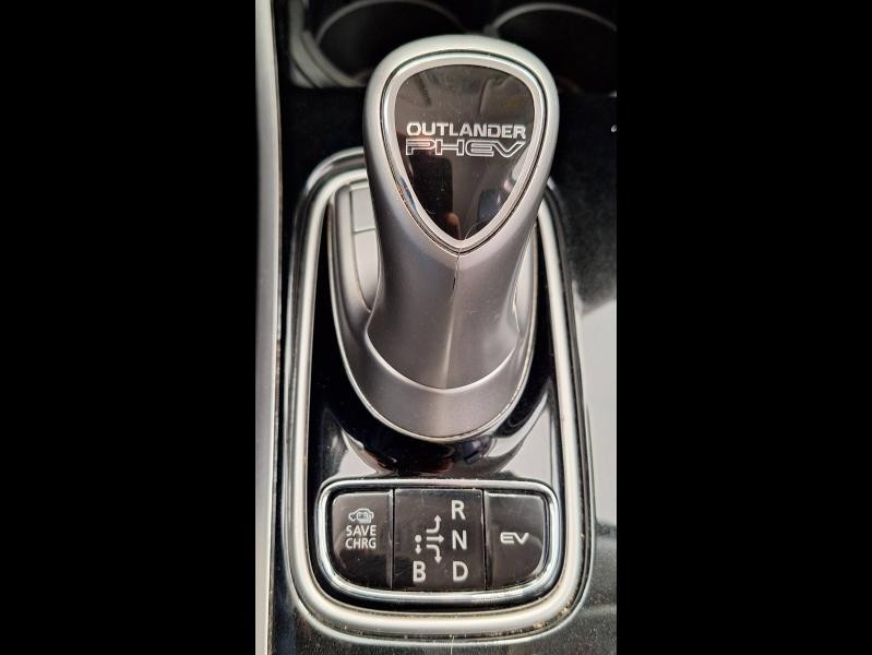 Mitsubishi Outlander PHEV Twin Motor Intense 4WD  occasion  Auxerre - photo n19