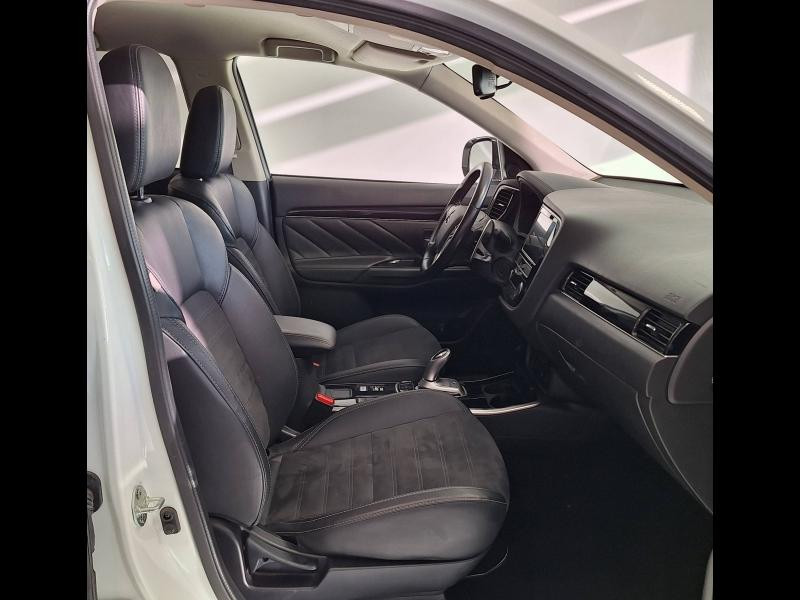 Mitsubishi Outlander PHEV Twin Motor Intense 4WD  occasion  Auxerre - photo n11